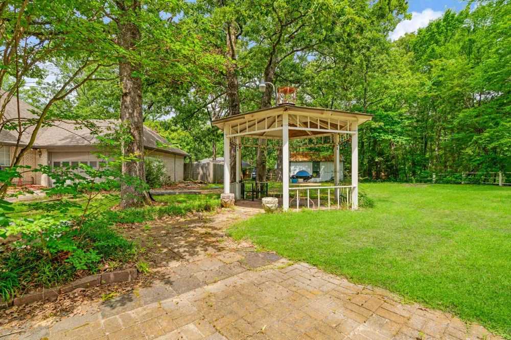 455 Timber Lakes Dr Powderly, TX 75473