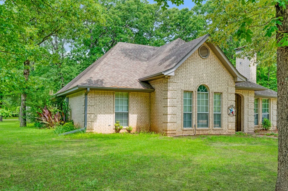 455 Timber Lakes Dr Powderly, TX 75473