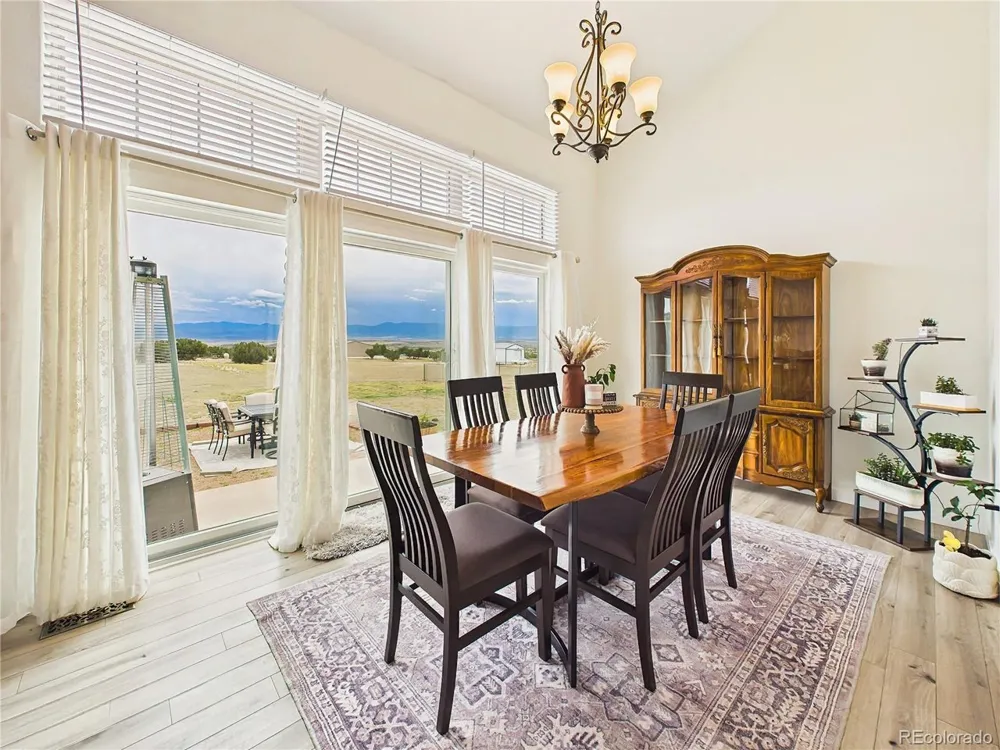 116 Top Notch Trail Penrose, CO 81240
