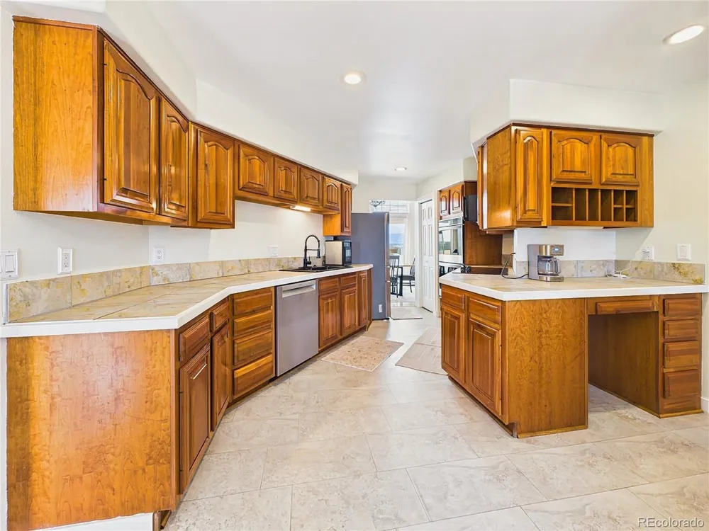 116 Top Notch Trail Penrose, CO 81240