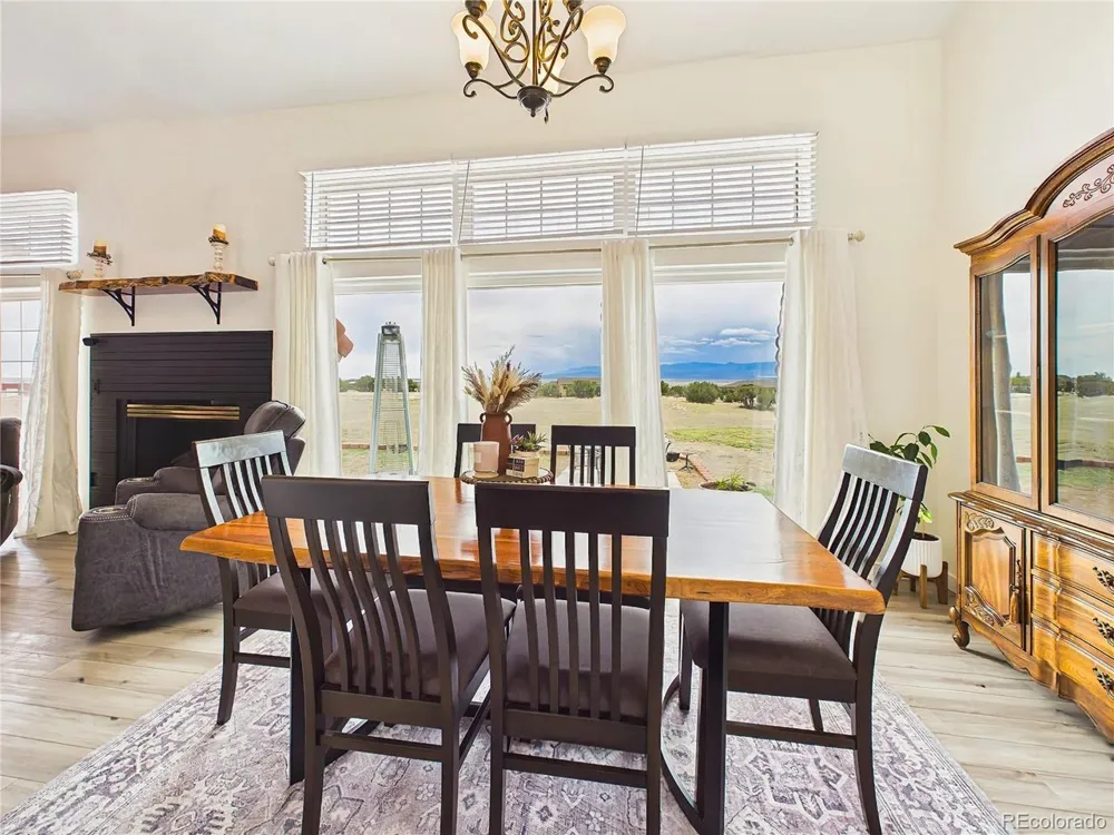 116 Top Notch Trail Penrose, CO 81240