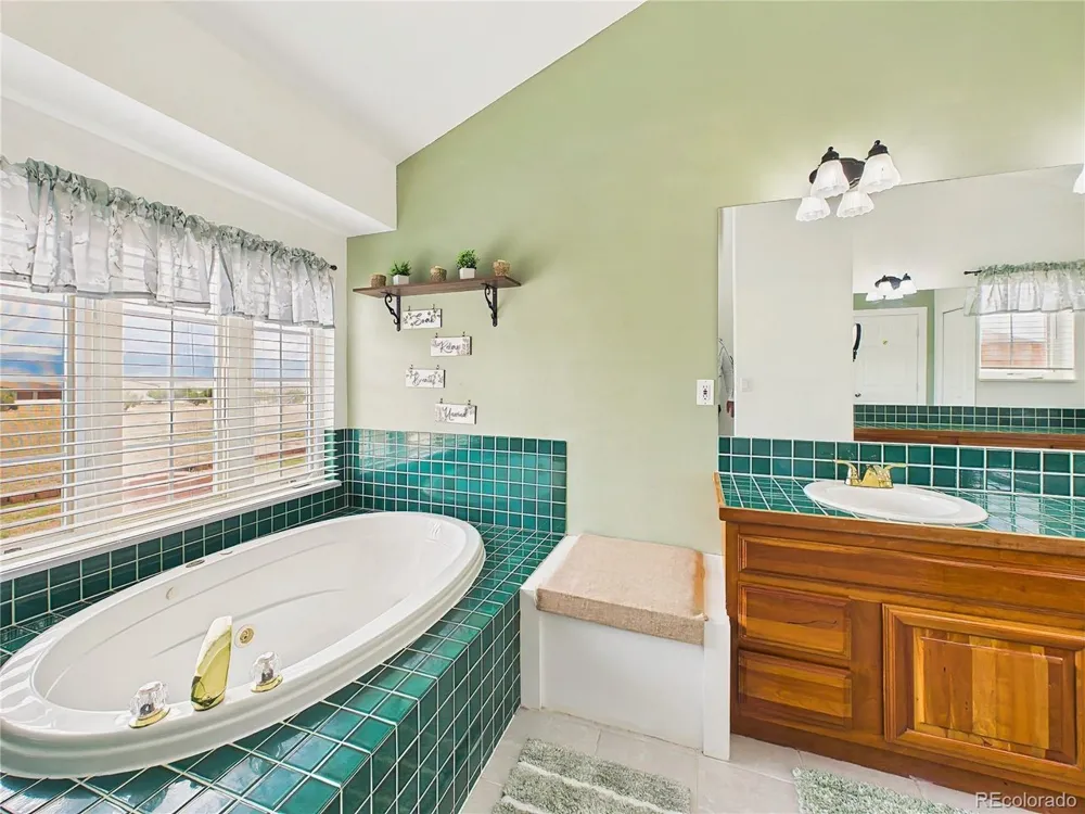 116 Top Notch Trail Penrose, CO 81240