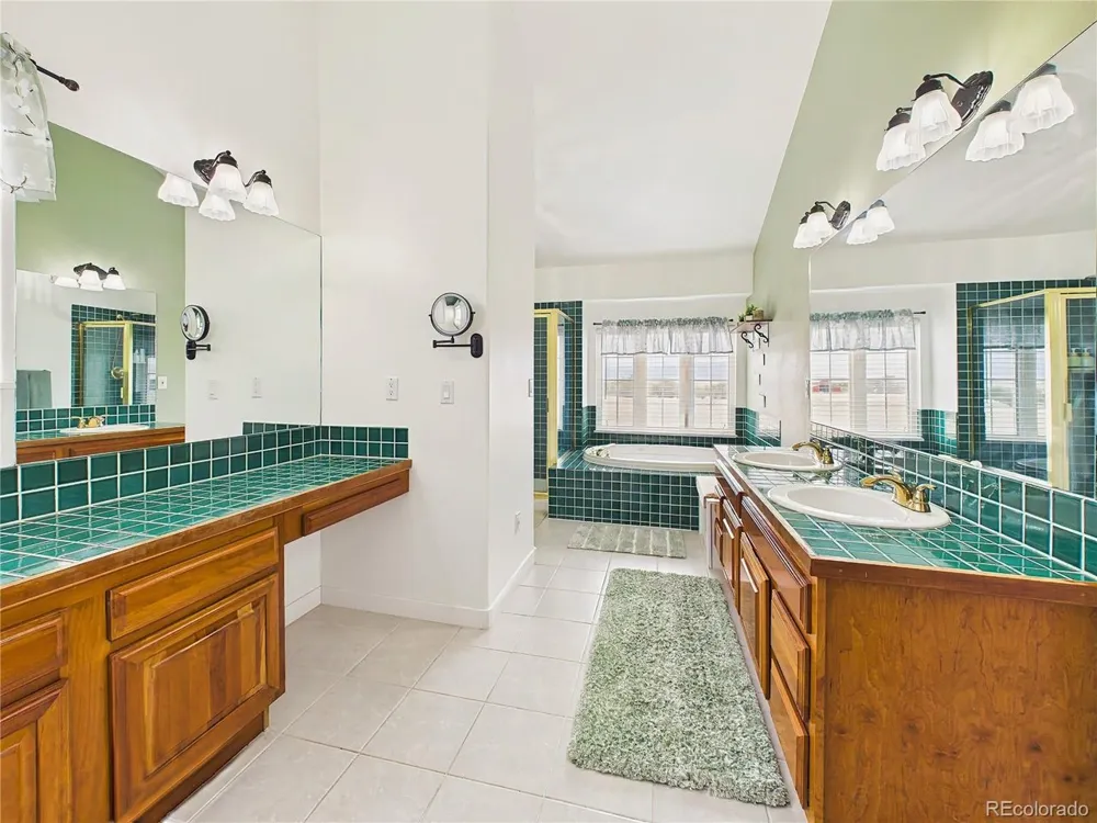 116 Top Notch Trail Penrose, CO 81240