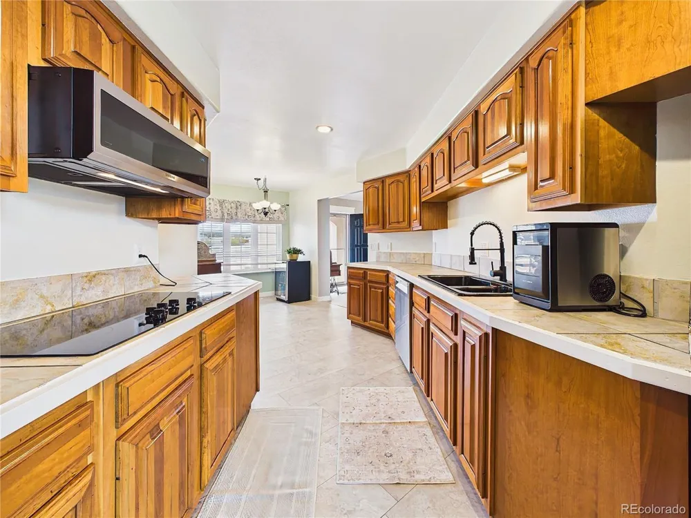 116 Top Notch Trail Penrose, CO 81240