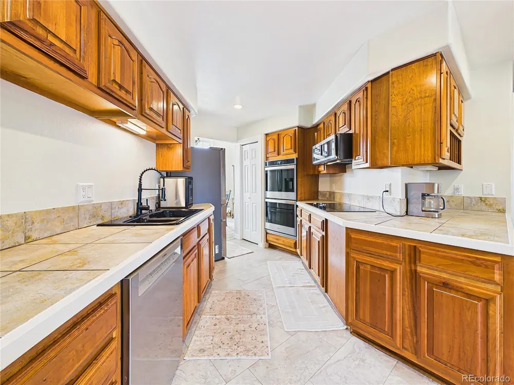 116 Top Notch Trail Penrose, CO 81240