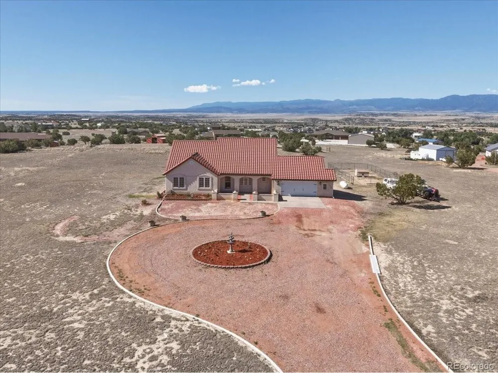 116 Top Notch Trail Penrose, CO 81240