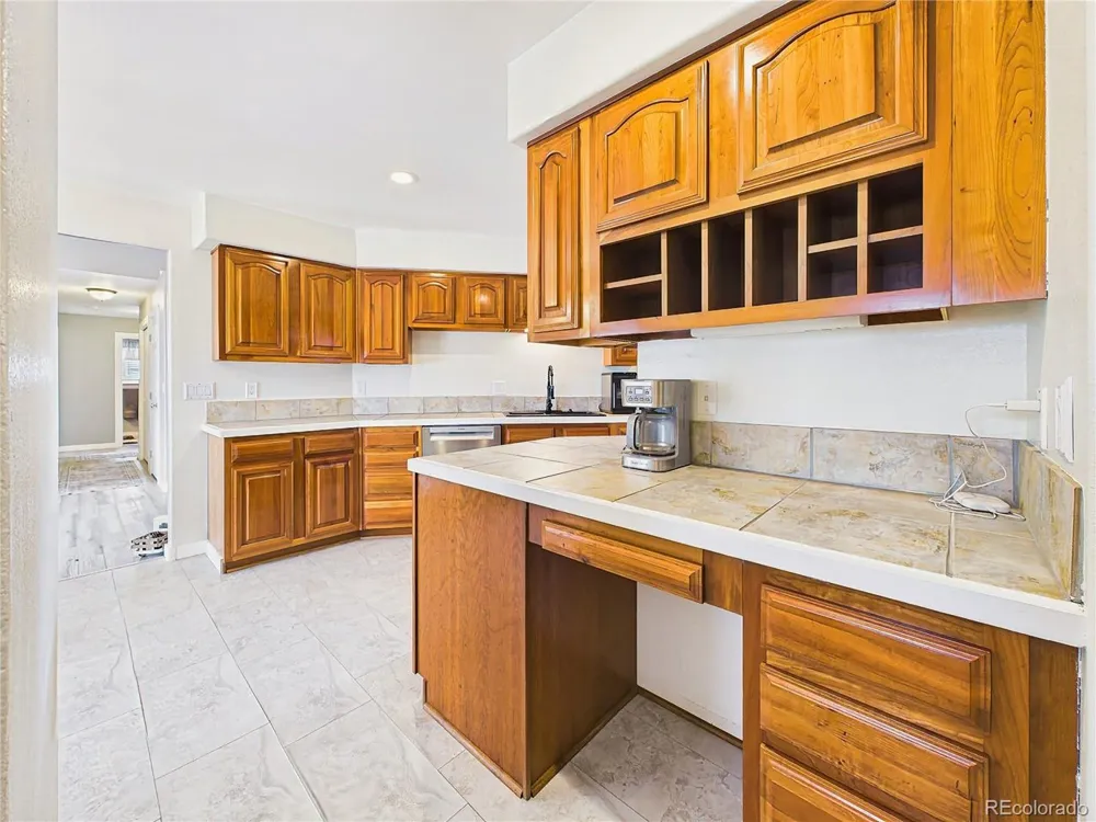 116 Top Notch Trail Penrose, CO 81240