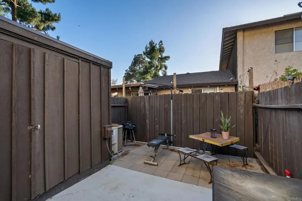 10132 Peaceful Court Santee, CA 92071