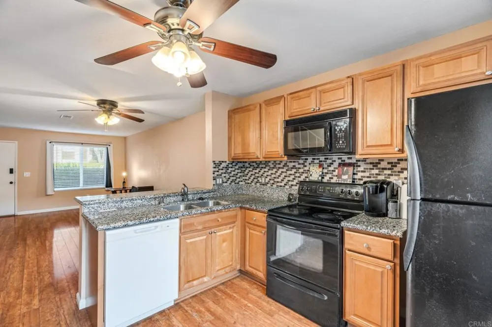 10132 Peaceful Court Santee, CA 92071