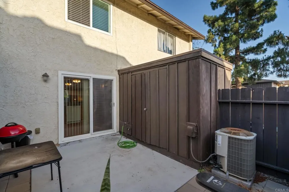 10132 Peaceful Court Santee, CA 92071