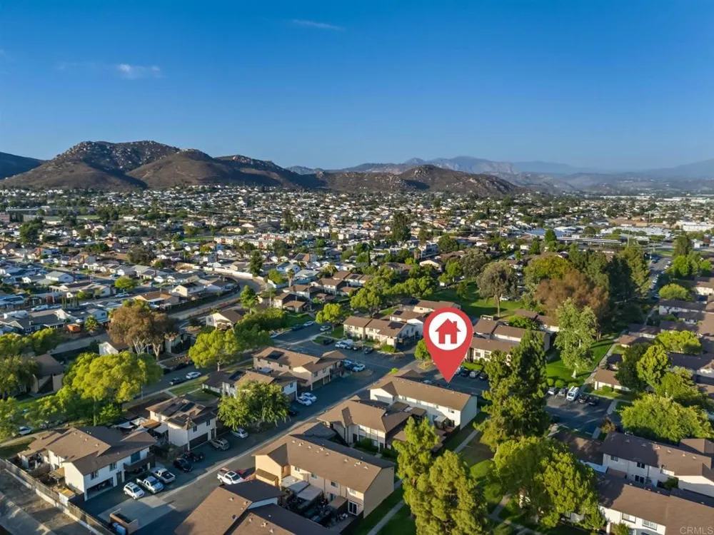 10132 Peaceful Court Santee, CA 92071