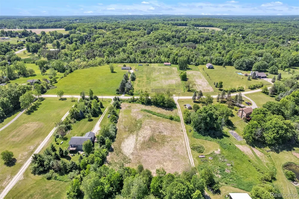Charles Huff Road Howell City, MI 48855