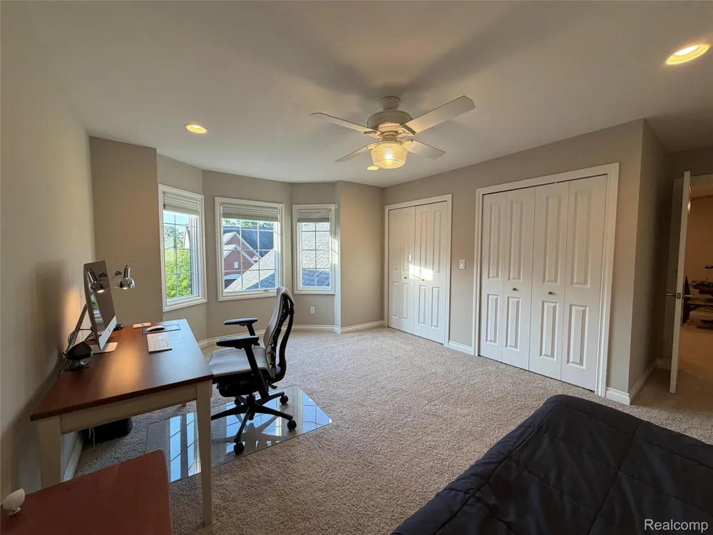 3604 Bay Harbor Drive #78 Brighton Township, MI 48114