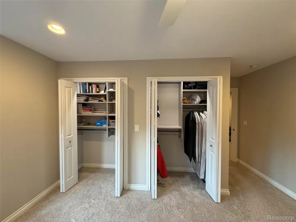 3604 Bay Harbor Drive #78 Brighton Township, MI 48114