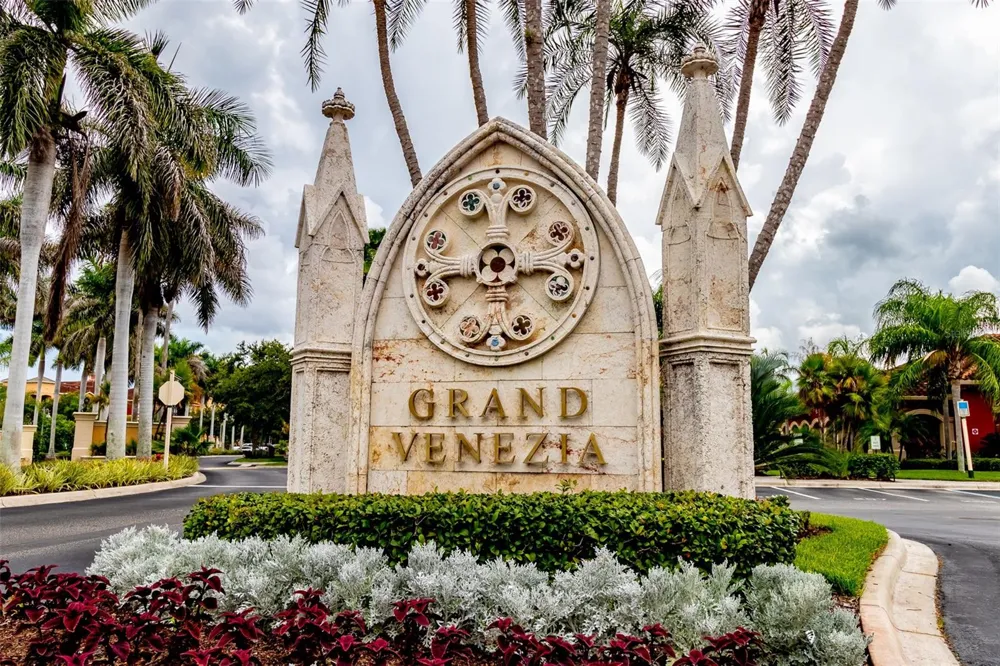 2724 VIA MURANO #630 Clearwater, FL 33764
