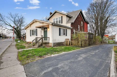8627 Reading Road