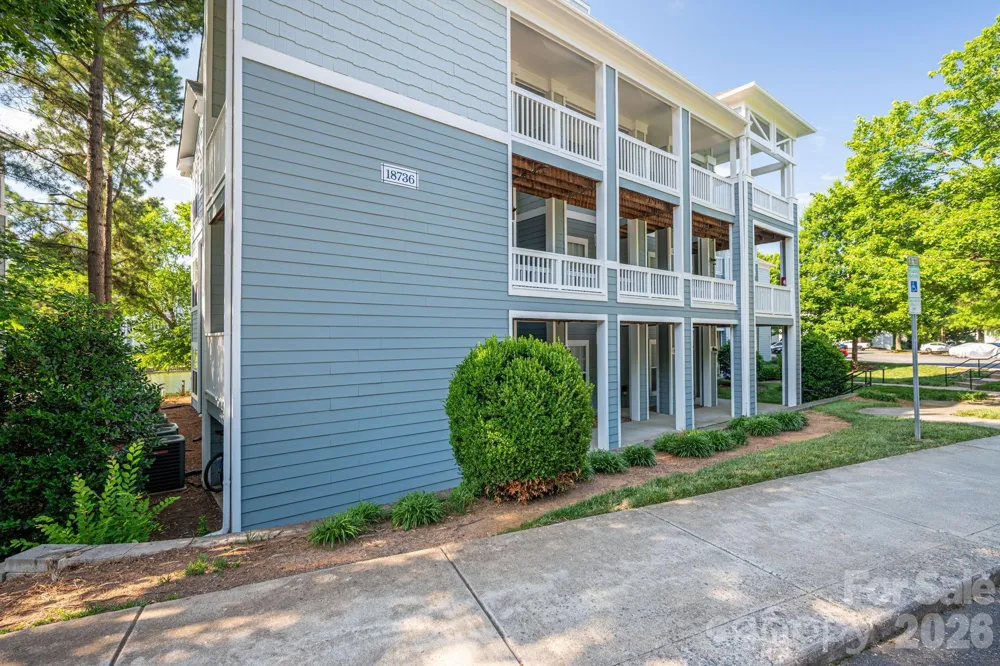 18736 Nautical Drive #202 Cornelius, NC 28031