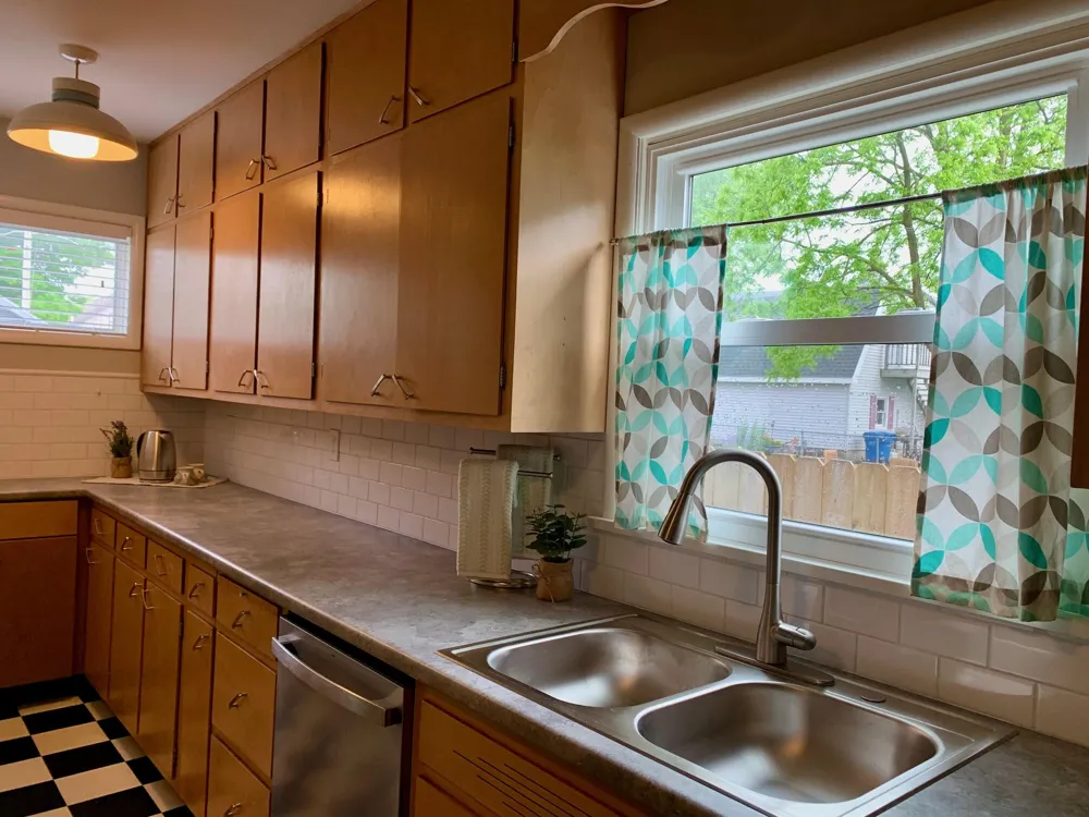 413 Rath Avenue Ludington, MI 49431