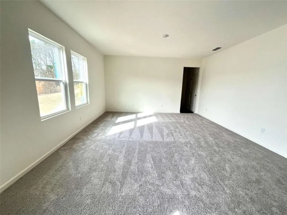 303 Hyde Park Winder, GA 30680