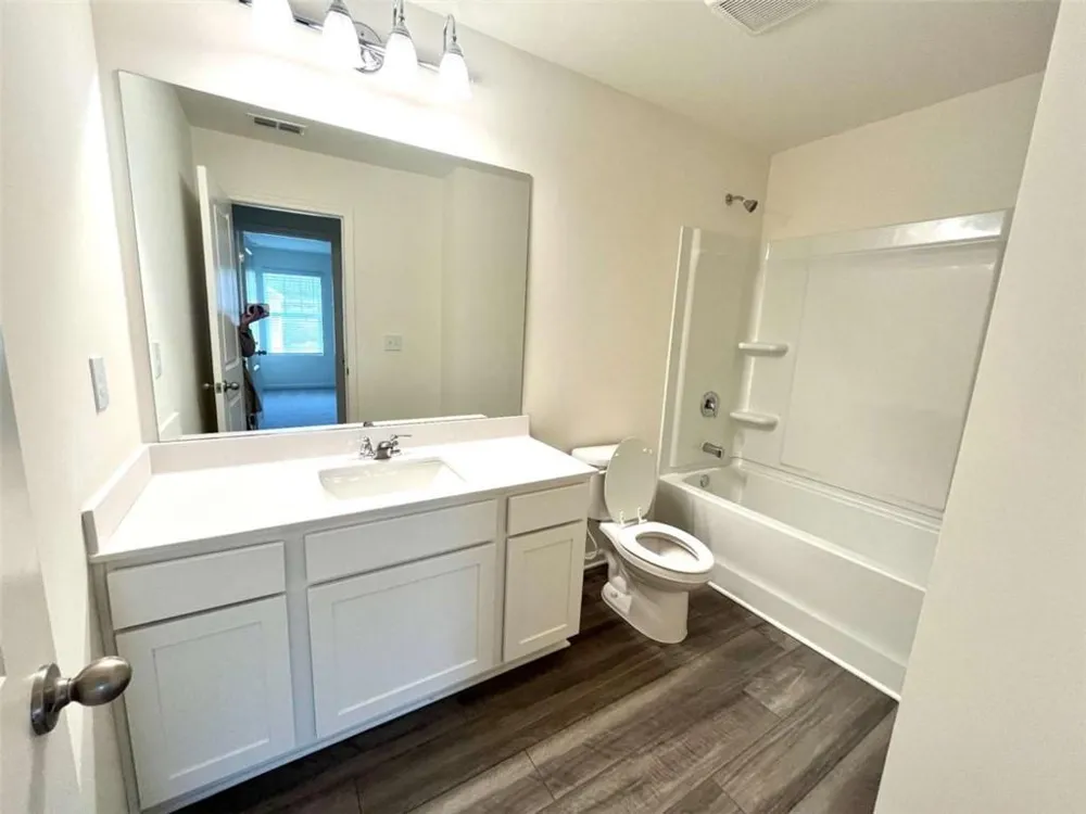 303 Hyde Park Winder, GA 30680