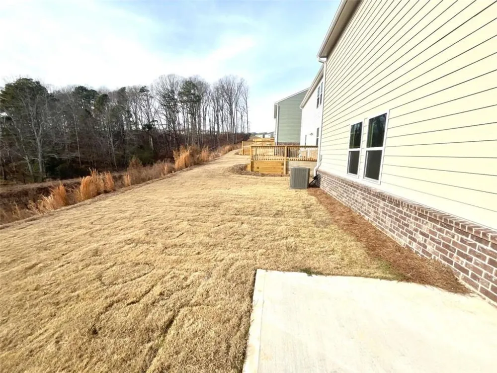 303 Hyde Park Winder, GA 30680