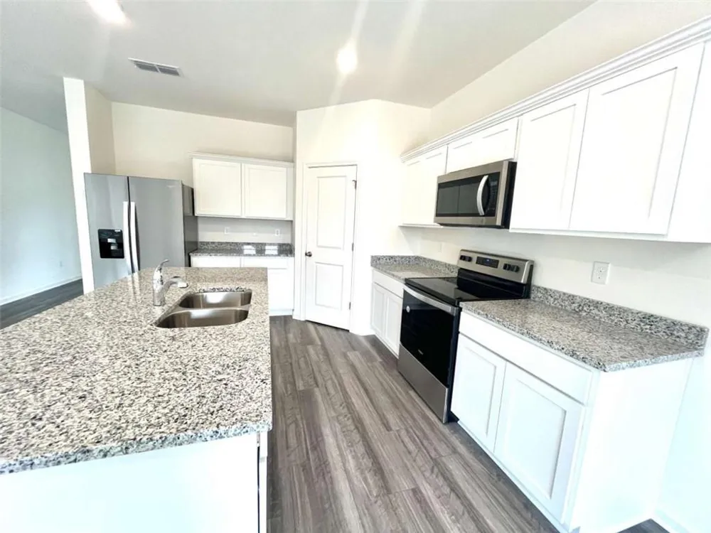 303 Hyde Park Winder, GA 30680