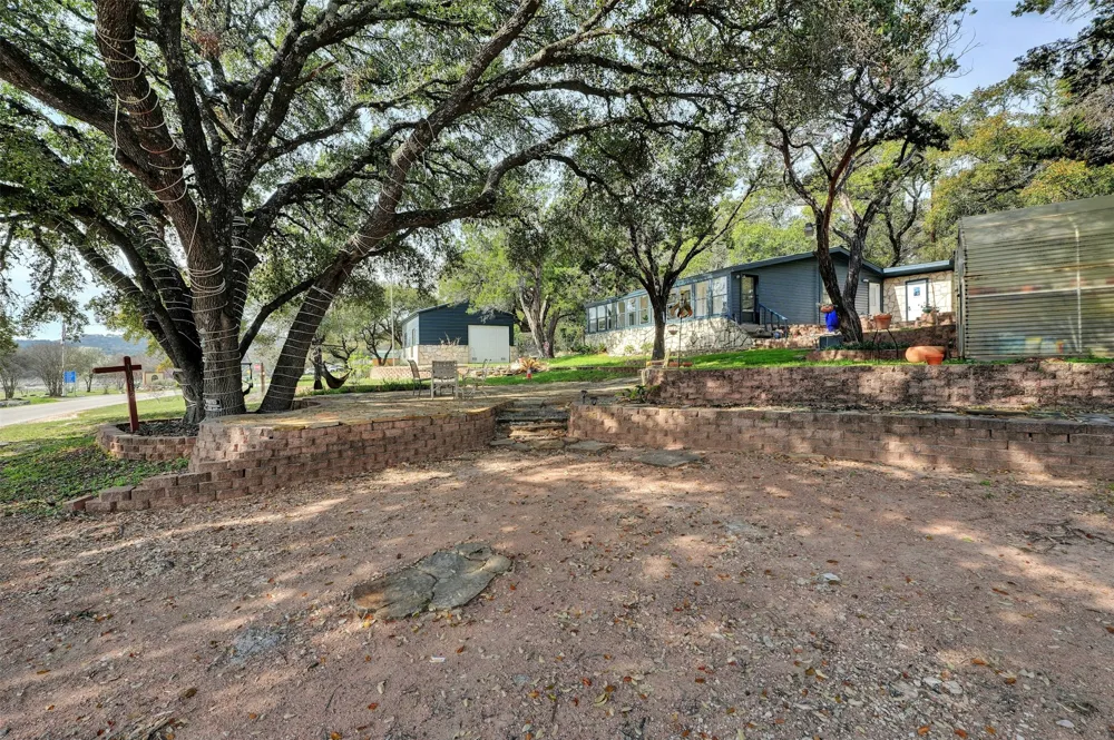 10612 Lakeside Drive Jonestown, TX 78645