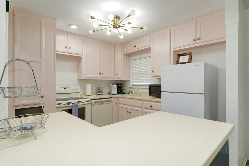 10612 Lakeside Drive Jonestown, TX 78645