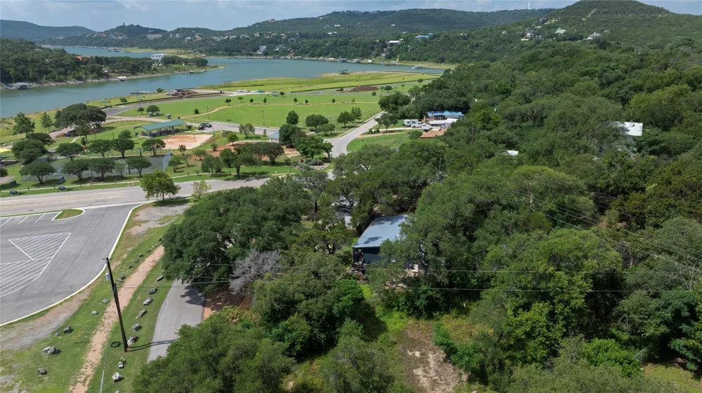 10612 Lakeside Drive Jonestown, TX 78645