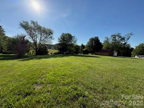 122 Wallace Street Boonville, NC 27011