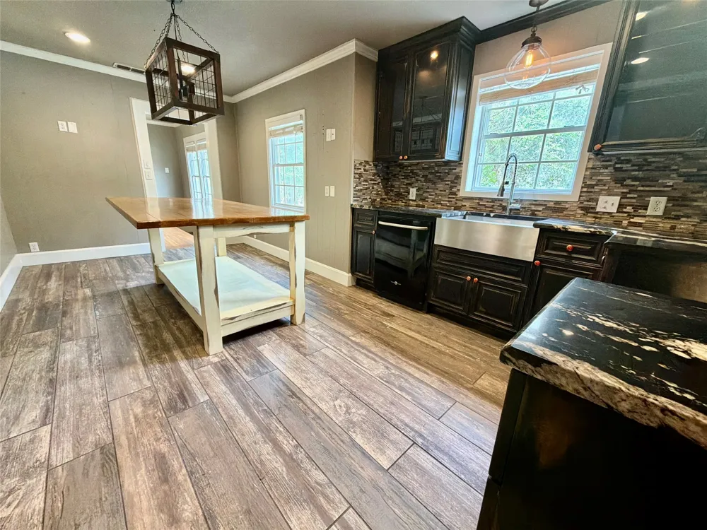900 S Seaman Street Eastland, TX 76448