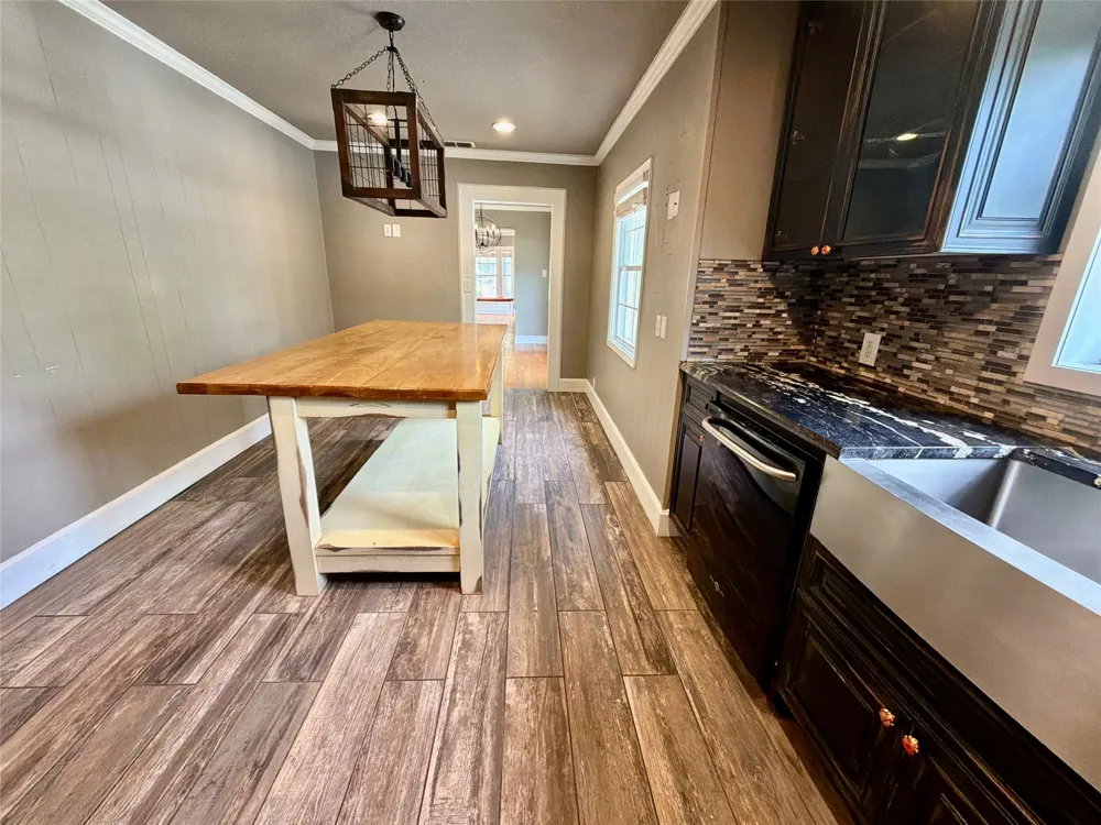 900 S Seaman Street Eastland, TX 76448