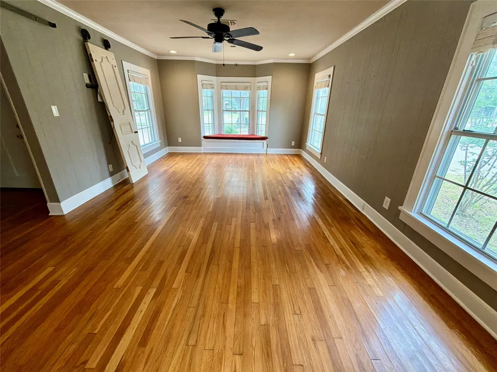 900 S Seaman Street Eastland, TX 76448