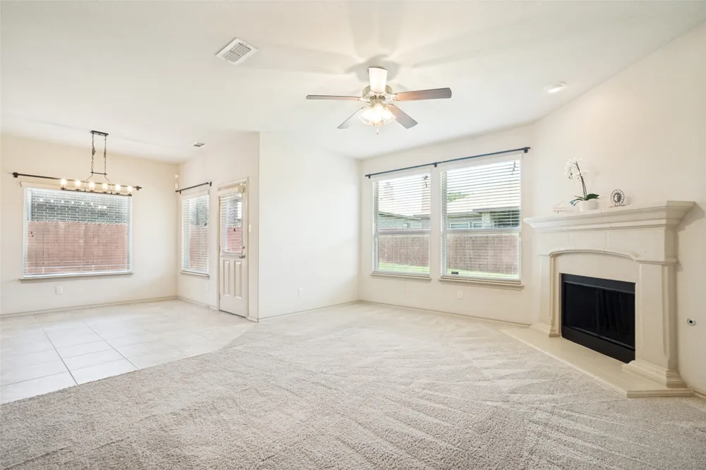 2925 Cedar Ridge Lane Fort Worth, TX 76177