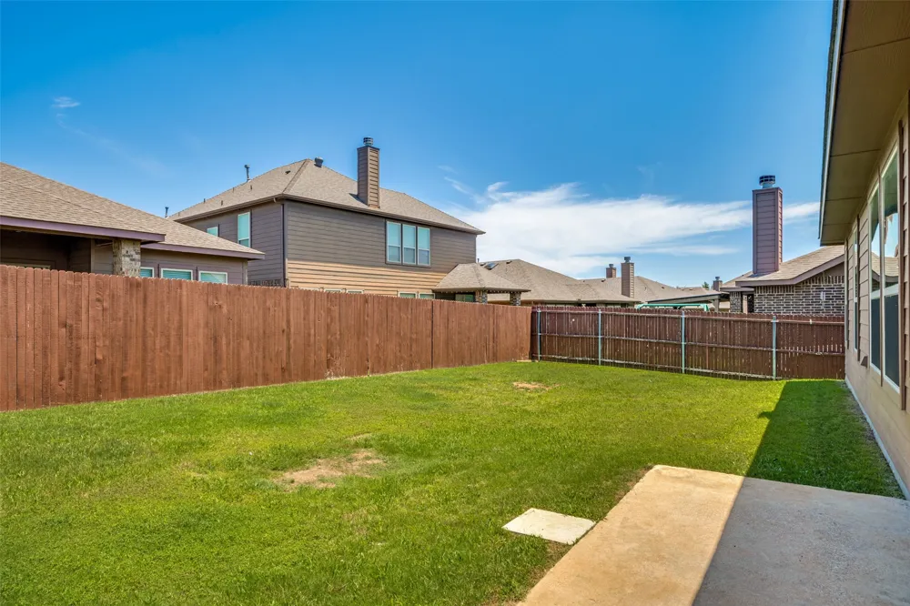 2925 Cedar Ridge Lane Fort Worth, TX 76177