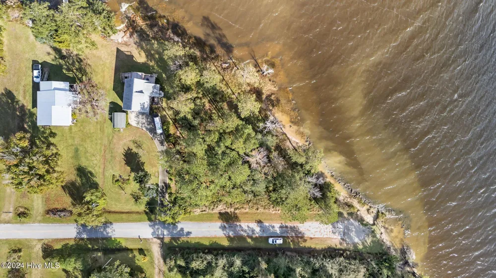 211 S River Drive Beaufort, NC 28516
