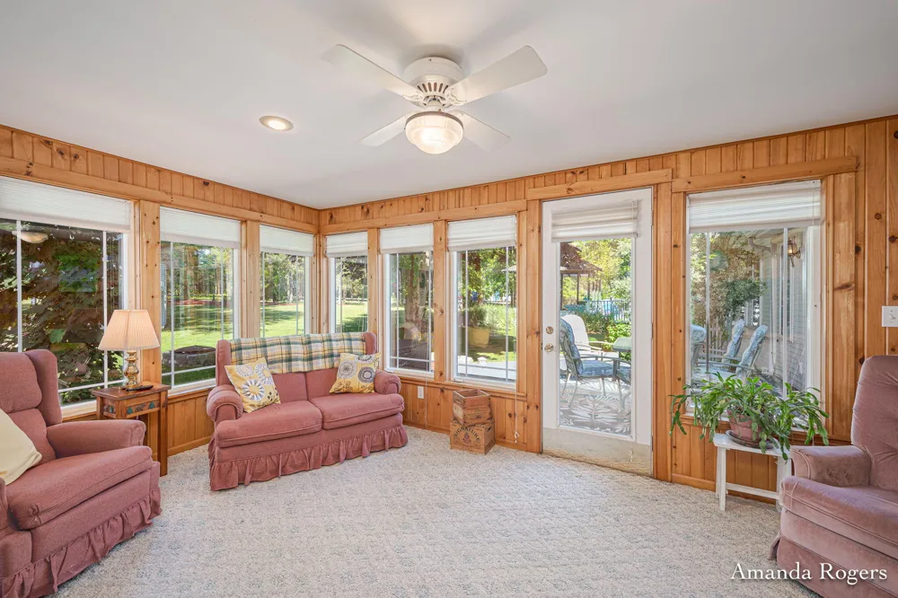 2295 Fallasburg Park Drive NE Lowell, MI 49331