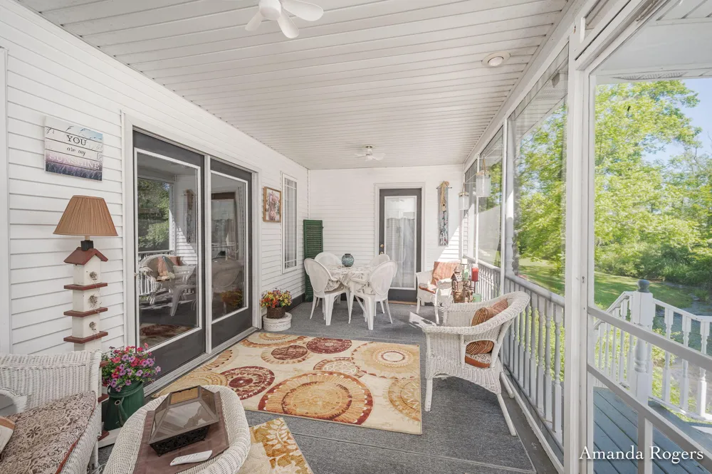 2295 Fallasburg Park Drive NE Lowell, MI 49331