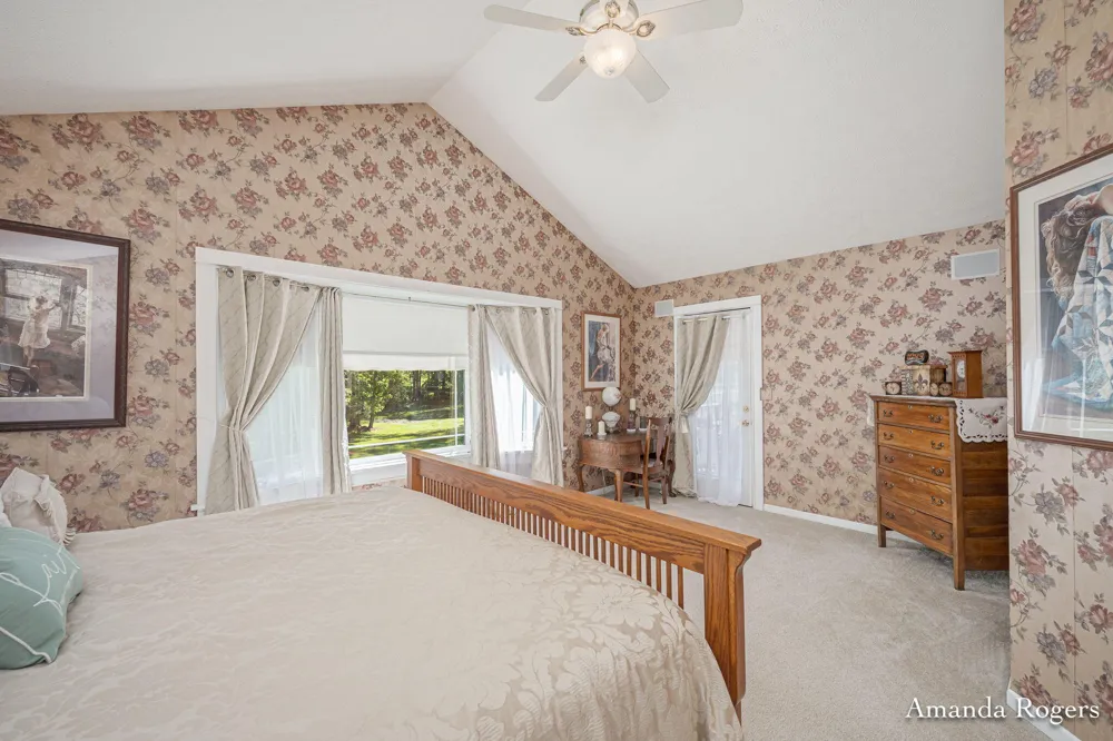 2295 Fallasburg Park Drive NE Lowell, MI 49331