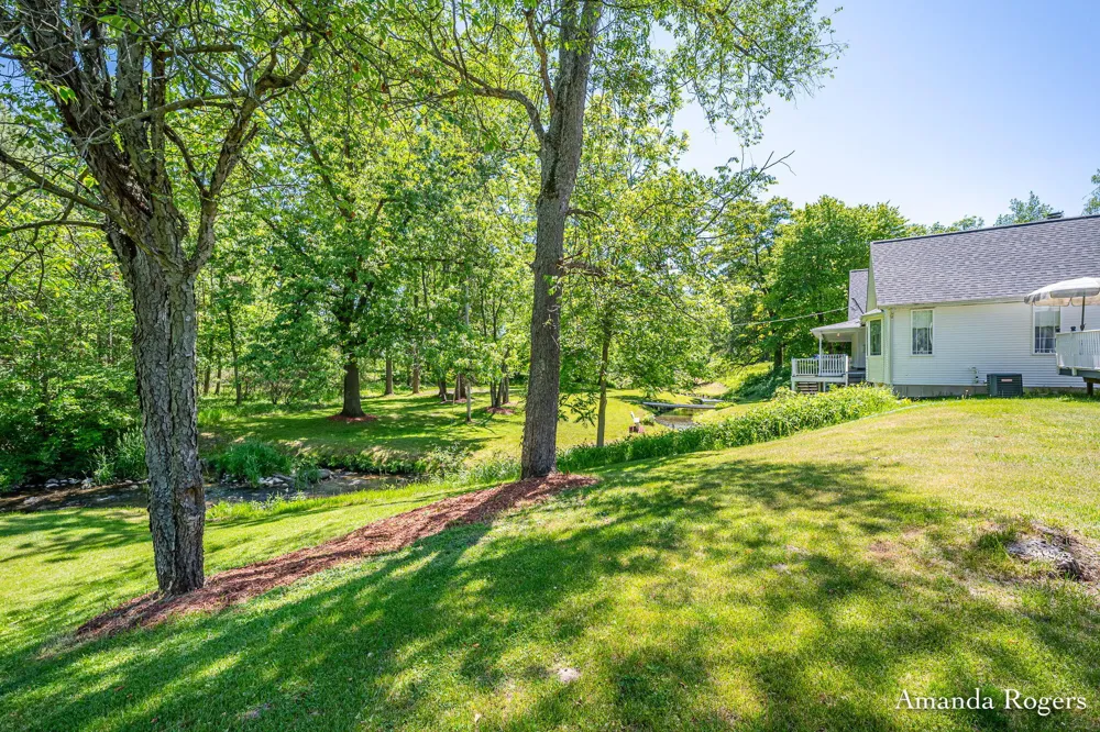 2295 Fallasburg Park Drive NE Lowell, MI 49331