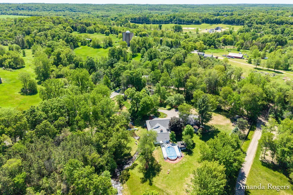 2295 Fallasburg Park Drive NE Lowell, MI 49331