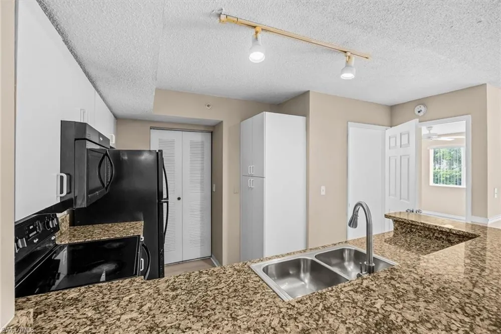 1590 S 42ND CIRCLE #209 Vero Beach, FL 32967