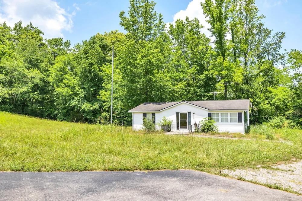 5185 Old Harding Rd Franklin, TN 37064