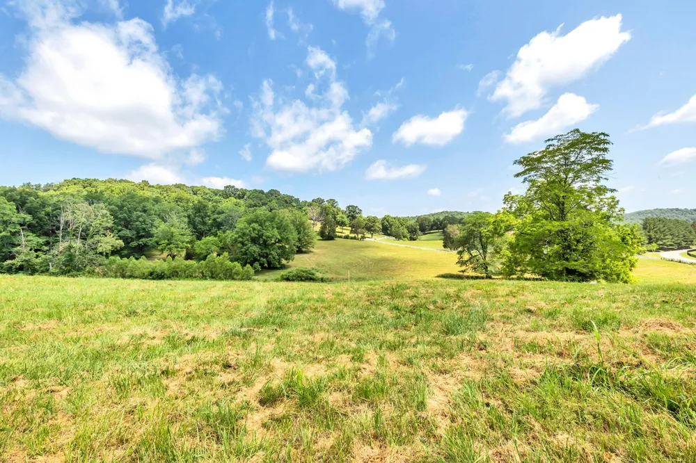 5185 Old Harding Rd Franklin, TN 37064