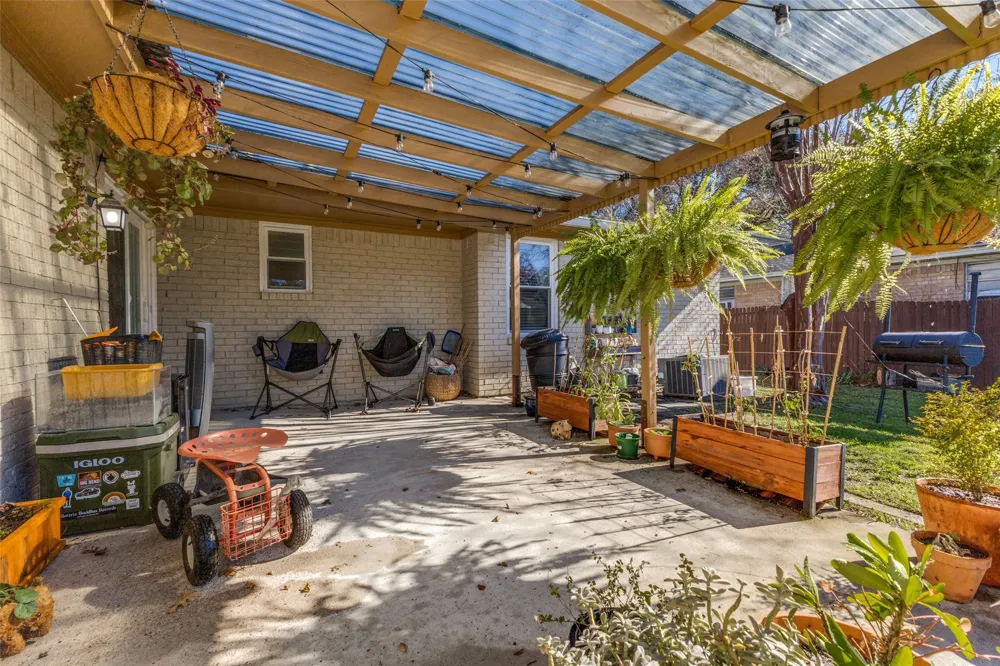 5131 Menefee Drive Dallas, TX 75227