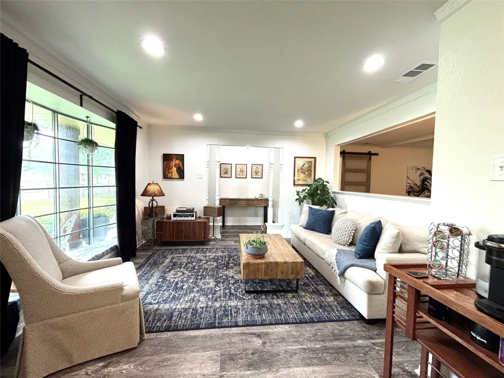 5131 Menefee Drive Dallas, TX 75227