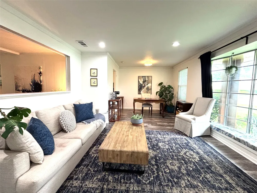 5131 Menefee Drive Dallas, TX 75227
