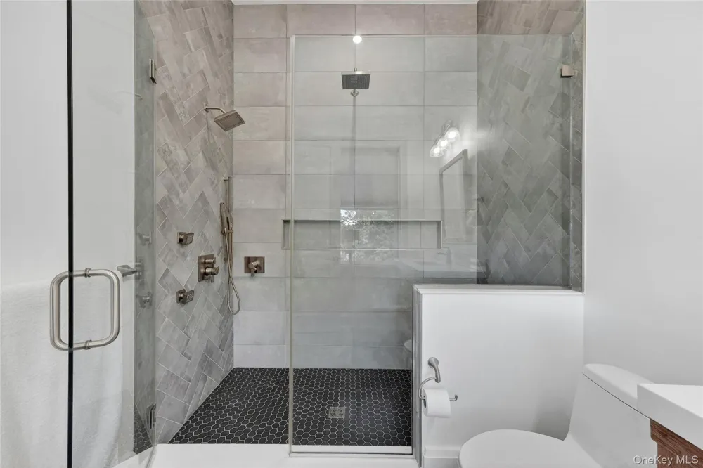 226 Main Street #402 Beacon, NY 12508