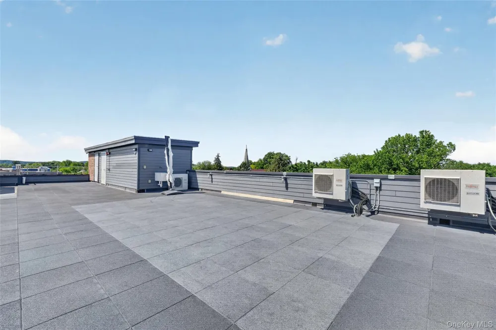226 Main Street #402 Beacon, NY 12508