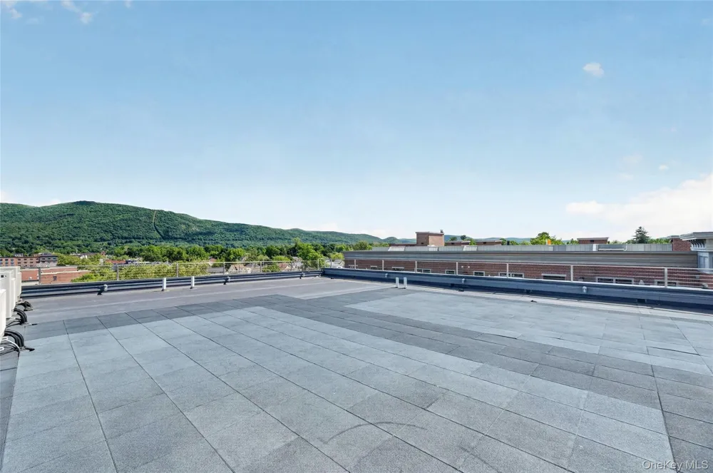 226 Main Street #402 Beacon, NY 12508